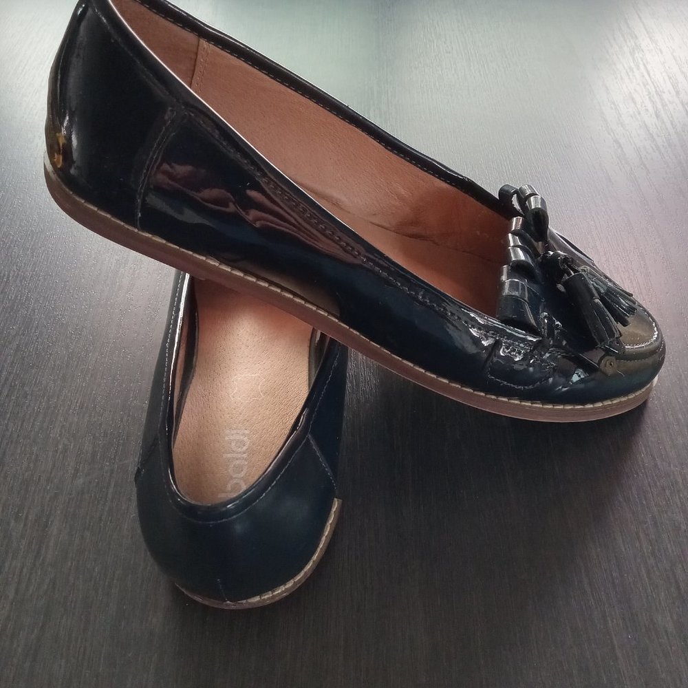 Baldi Flats with Tassles